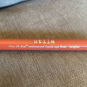 Stila Stay all Day Waterproof Liquid Eyeliner (amber)